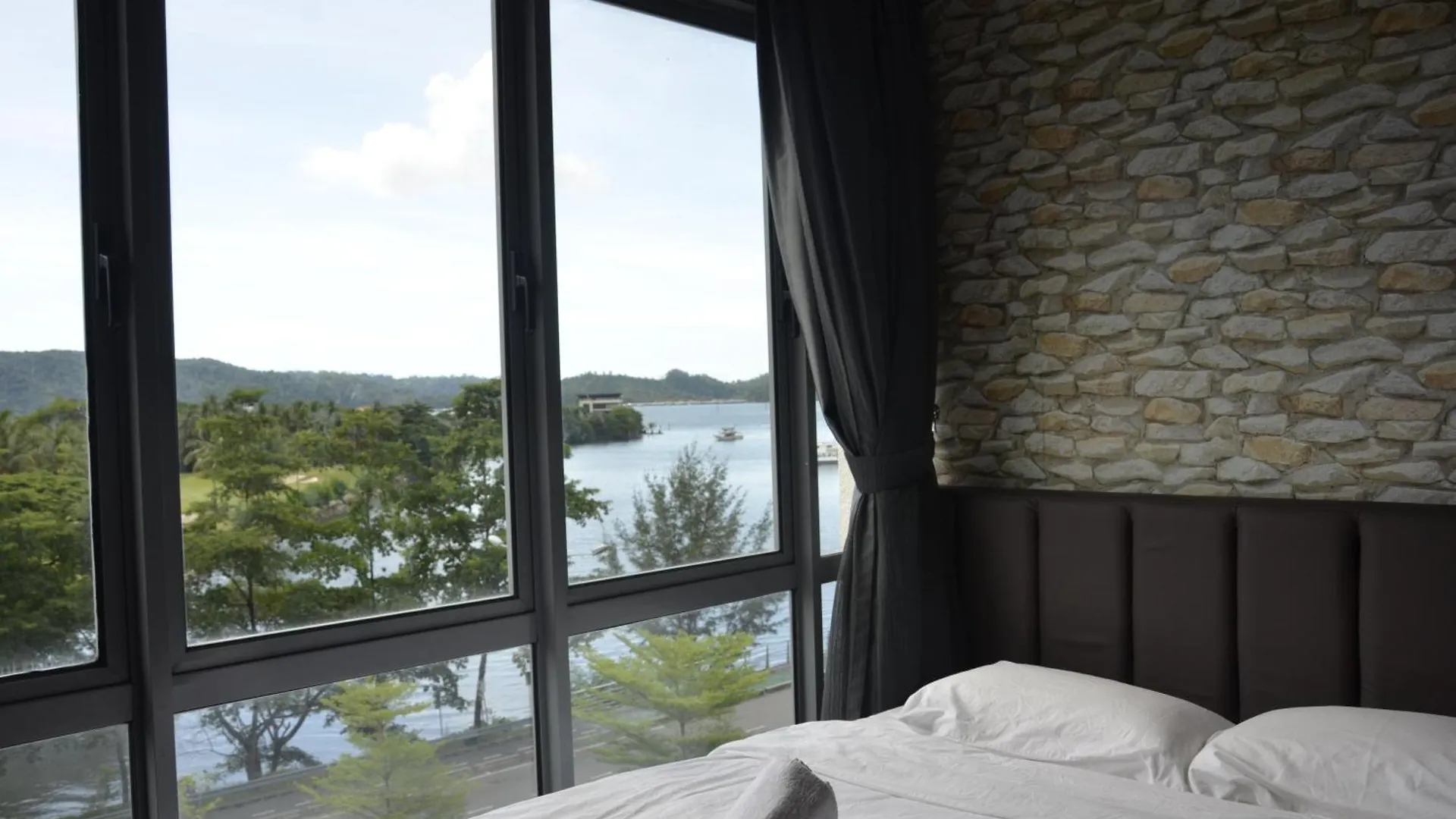 The Loft Residences Homestay @ Block C Imago Mall Kk Central Kota Kinabalu 0*,